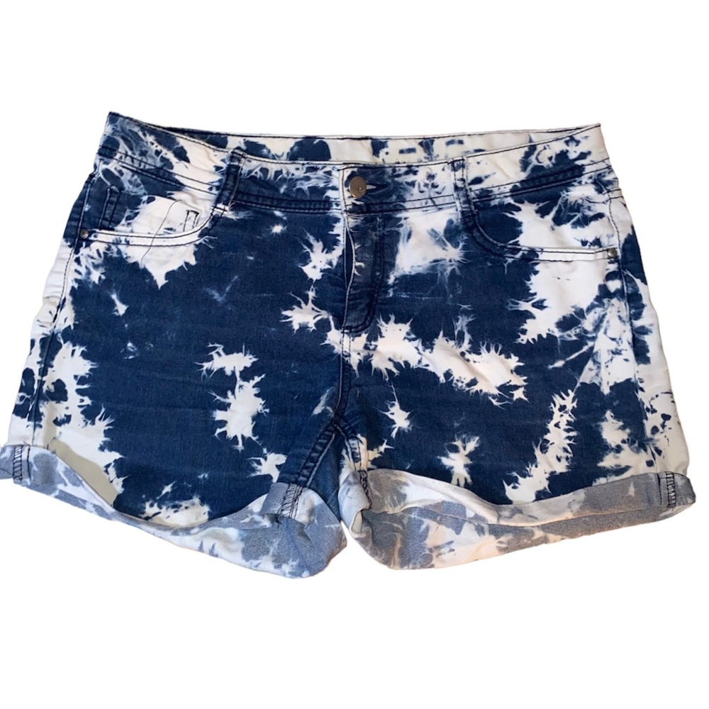 Total Girl - Blue and White Denim Shorts - Size 14.5 plus